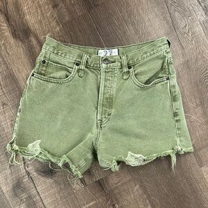 Free People Makai cutoff shorts size 27 olive green